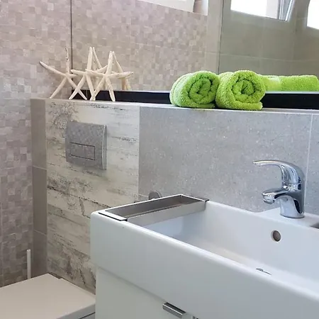 Relax **** Villa Rogoznica (Sibenik-Knin)