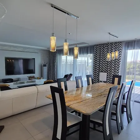 Relax **** Villa Rogoznica (Sibenik-Knin)