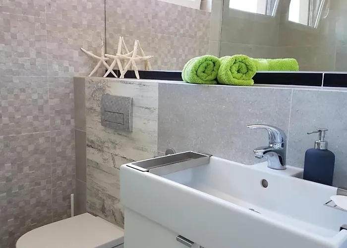 Relax **** Villa Rogoznica (Sibenik-Knin)